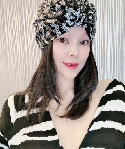 Black Silver Sequin Turban Headwrap with Abstract Pattern